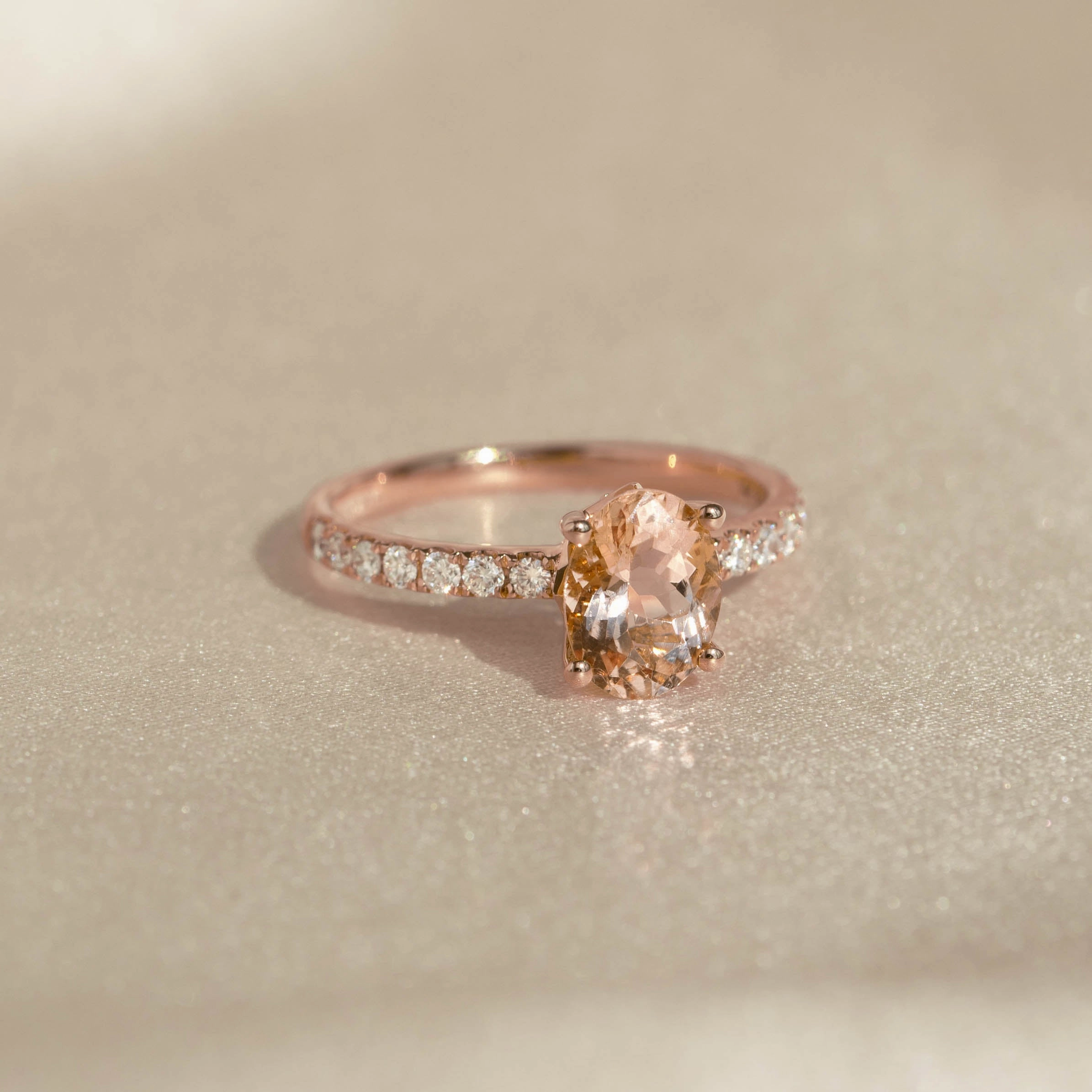 Floral Mood Delicate Feature Oval Morganite and Diamond Ring Rose Gold - Minette
