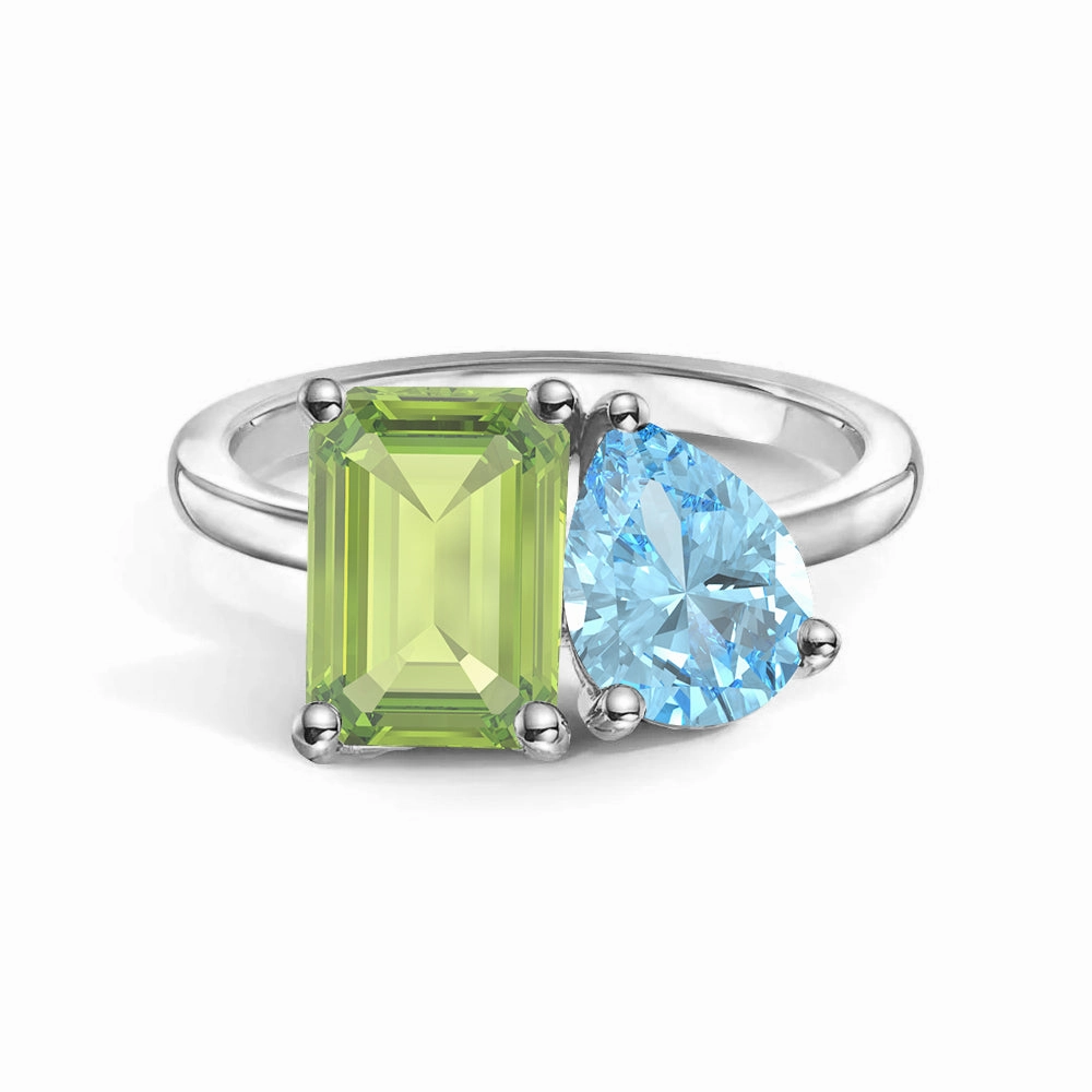 Toi et Moi Personalized Peridot Birthstone Anniversary Ring Luminous Look