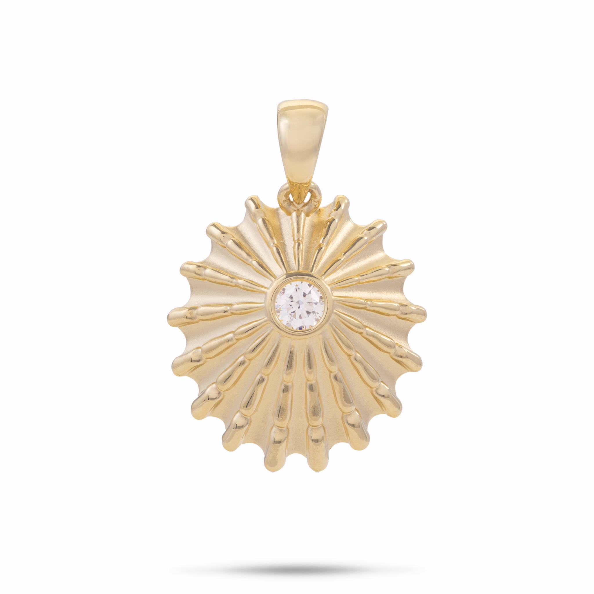 Date night Dazzling Jewelry ?Opihi Pendant in Gold with Lab Grown Diamond - 25mm
