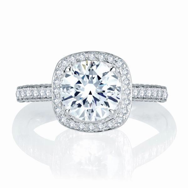 Two-Tone Halo Diamond Quilted Engagement Ring Balanced Feature