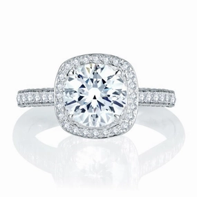 Two-Tone Halo Diamond Quilted Engagement Ring Balanced Feature