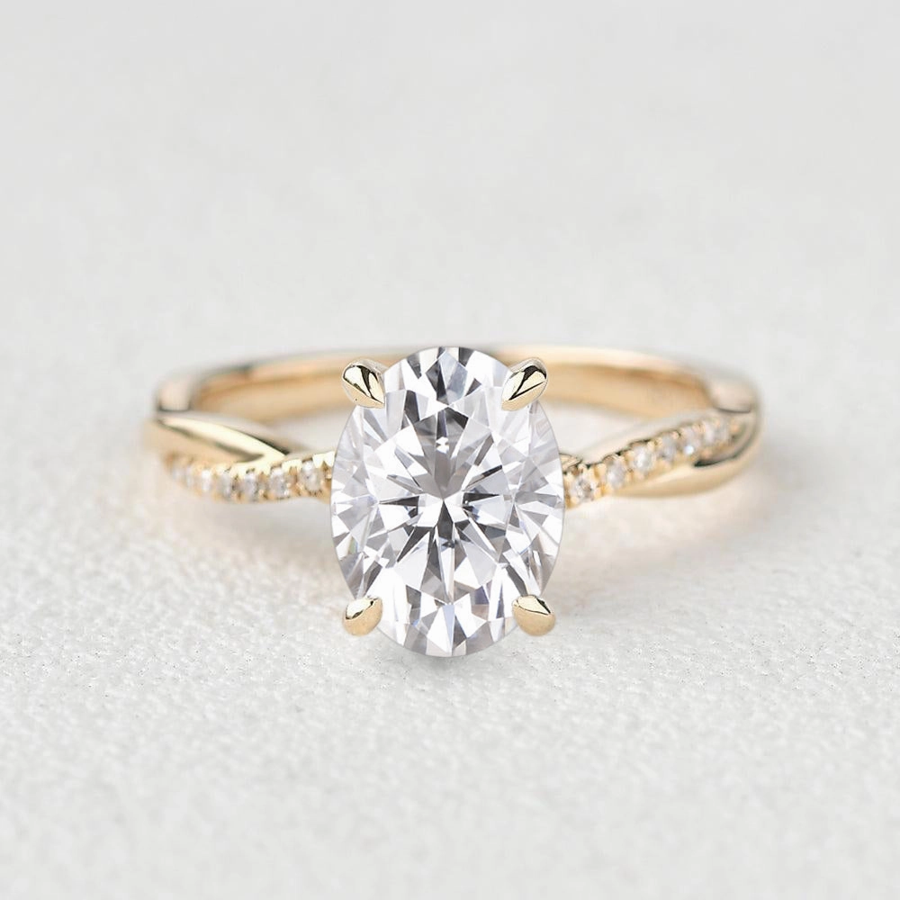 Celebration Look 1.5ct Oval Moissanite Infinity Solitaire Ring