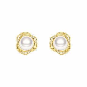 Chic Fusion Freshwater Pearl Stud Earrings with Diamond Floral Halo